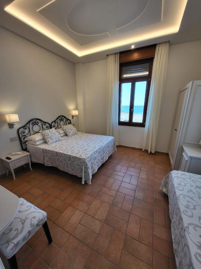 Hotel Villa Fulgida Cattolica Zewnętrze zdjęcie