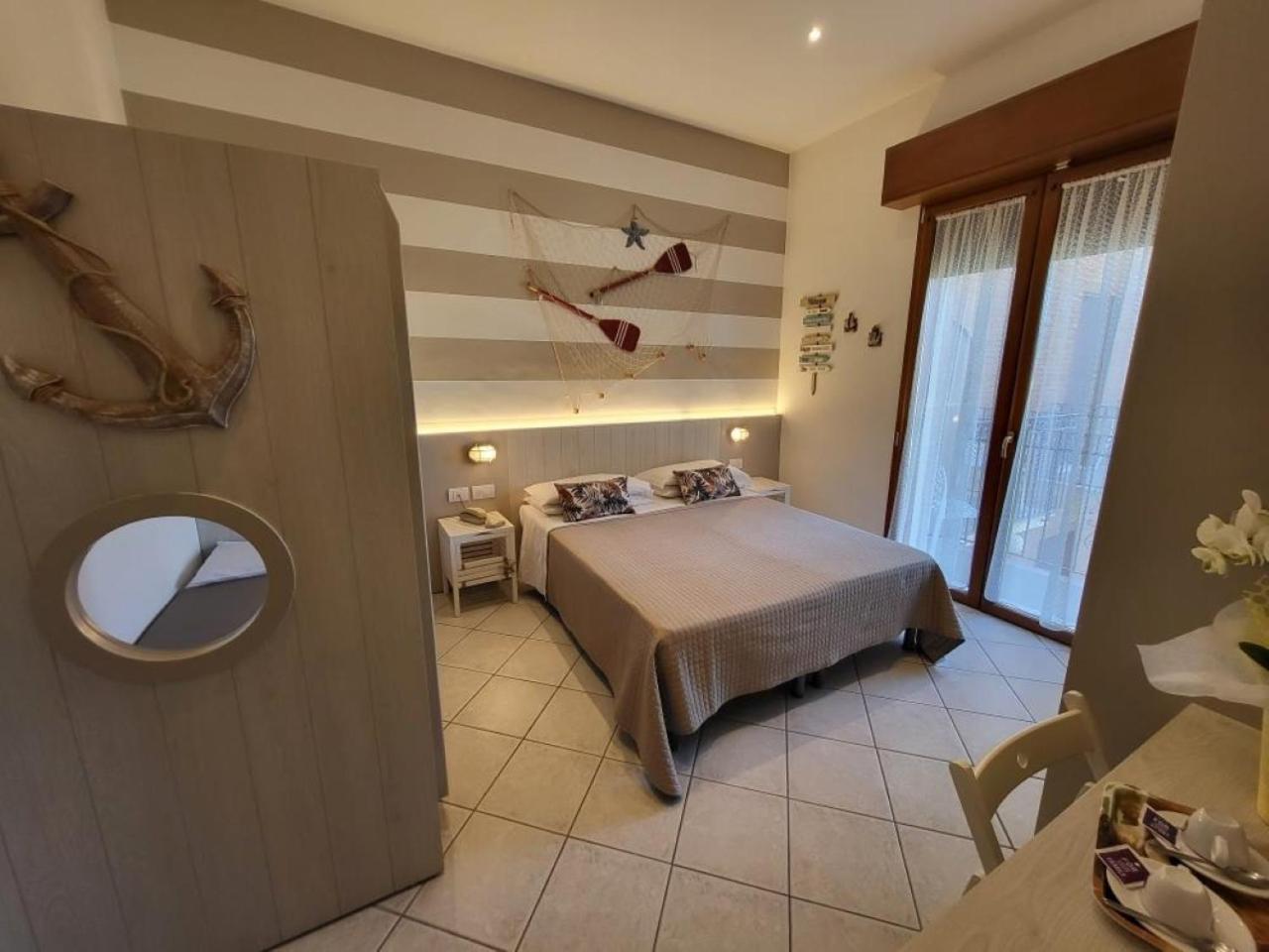 Hotel Villa Fulgida Cattolica Zewnętrze zdjęcie